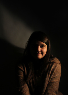 Portraits with lighting - Tara watters photo 3